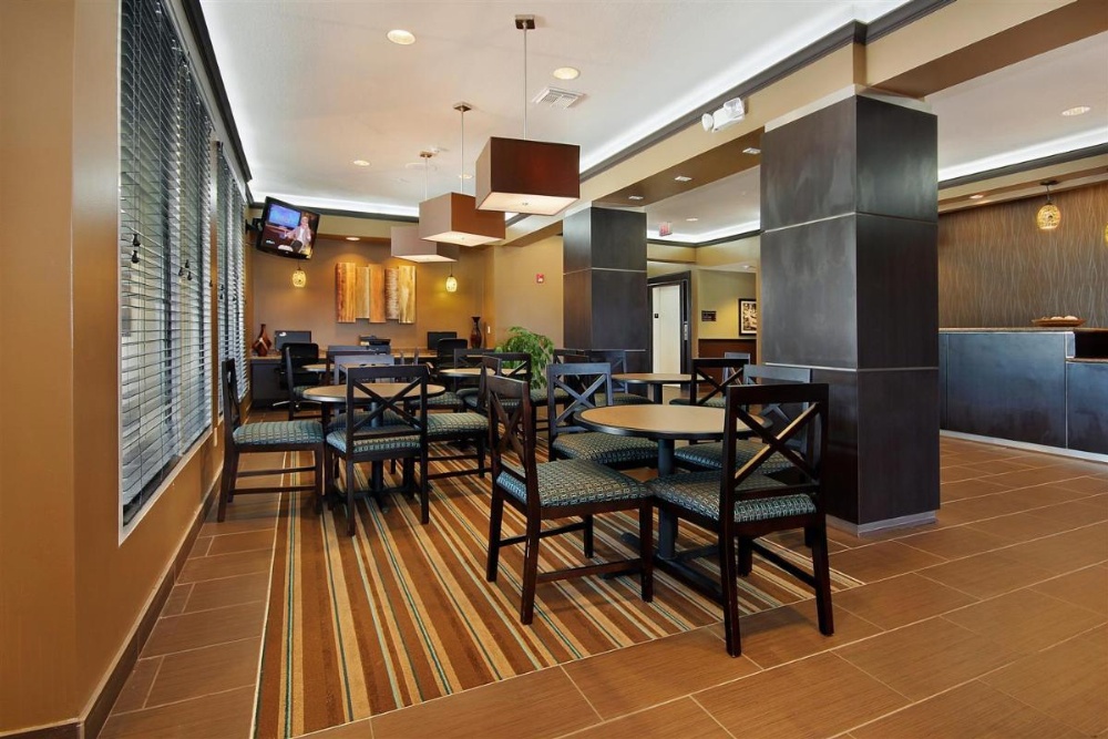 Best Western Plus Seawall Inn & Suites By The Beach